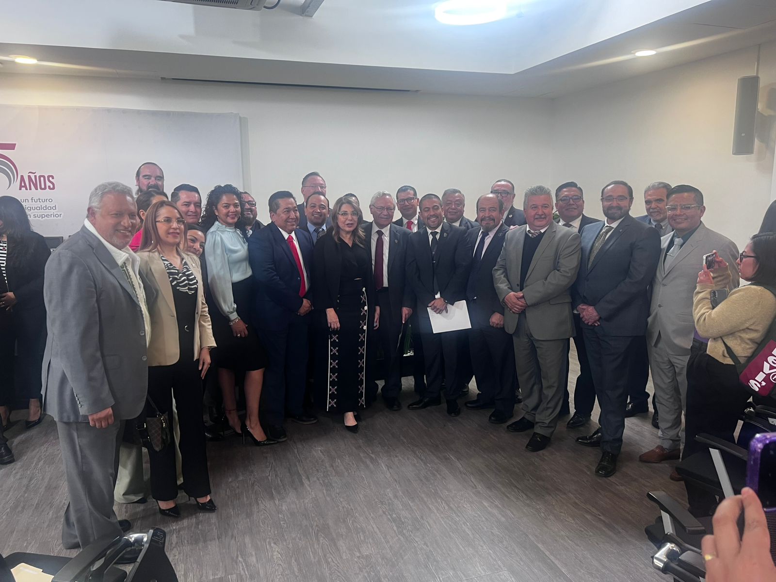 2025, Firma del Acuerdo Nacional para fortalecer la formación profesional, el conocimiento tecnologico y la Innovación
